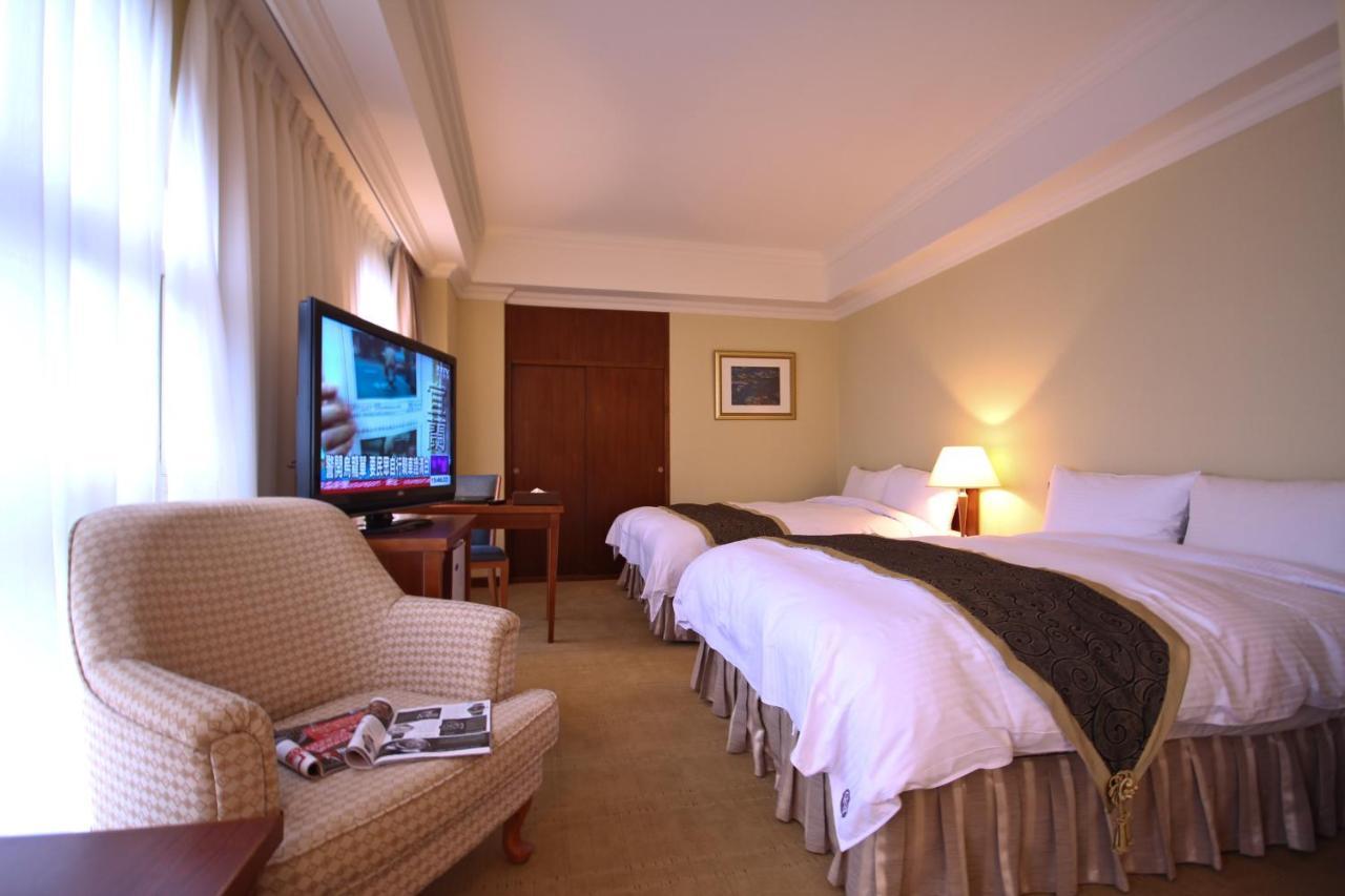 Grand Boss Hotel Yilan Exterior foto